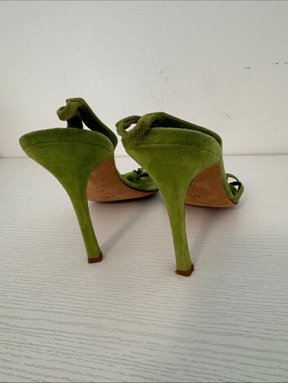 Manolo Blahnik Vintage EU 37 Lime Green Suede Bow Slingback Heels Open Toe Shoes - Picture 4 of 6